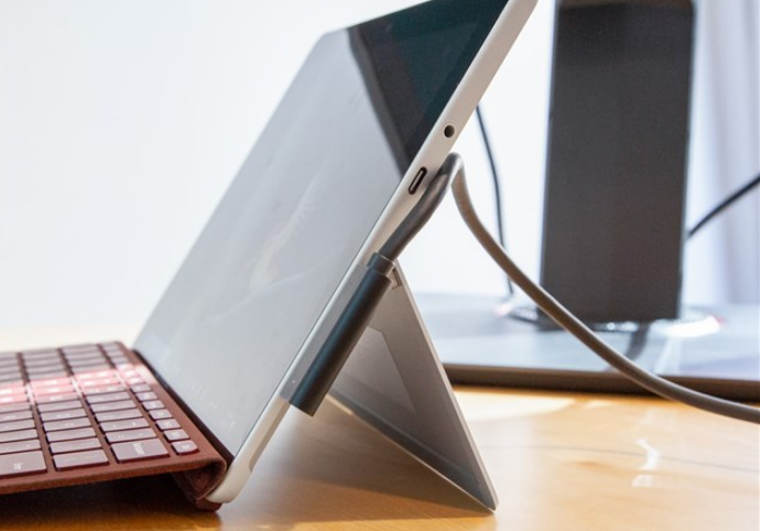 曝微软Surface Go原计划采用ARM芯片英特尔强势介入