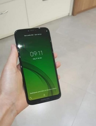 Moto G7系列的真机Moto G7 Power上手图遭曝光