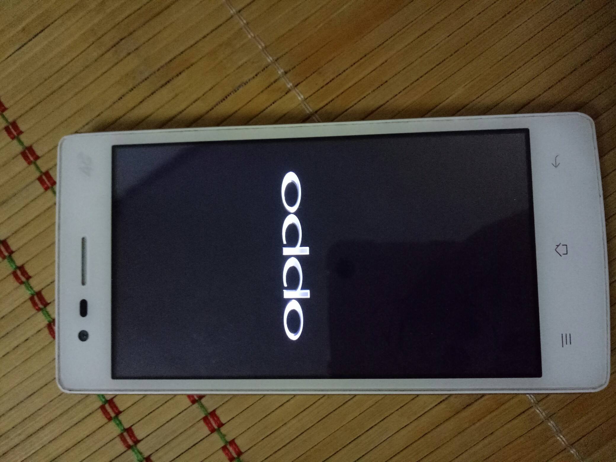 oppo手机突然黑屏开不了机怎么办(1)