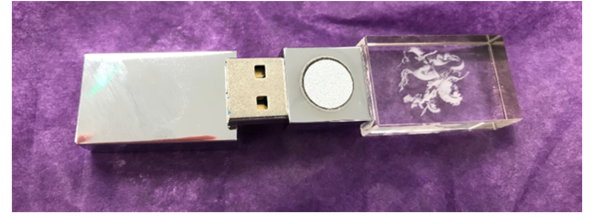 USB记忆棒声称可以阻挡5G 实际上却是通用拇指驱动器(3)