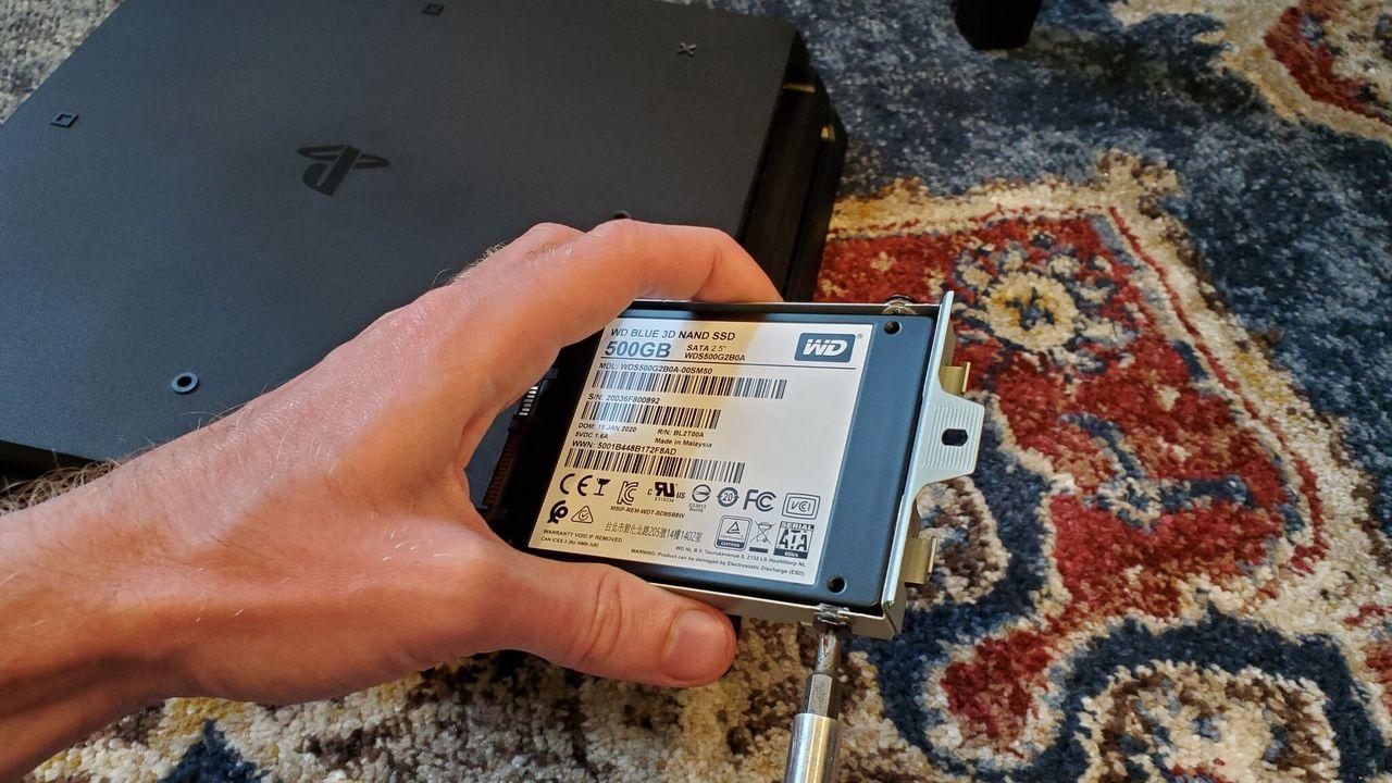 如何将PS4硬盘驱动器升级到SSD(2)