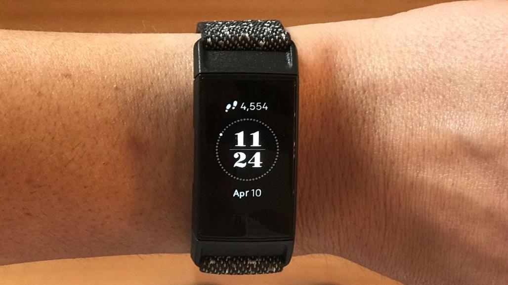 Fitbit Charge 4健身追踪器评测