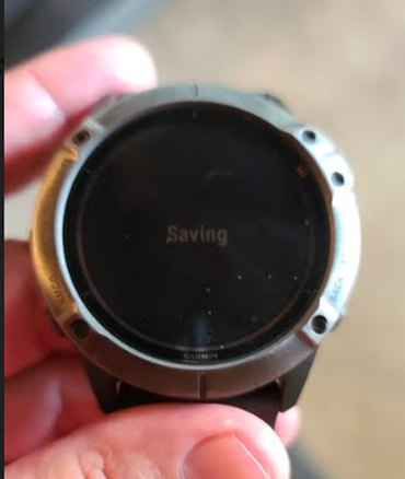 Garmin Fenix智能手表因GPS运行和活动而受到干扰可在停机期间避免故障