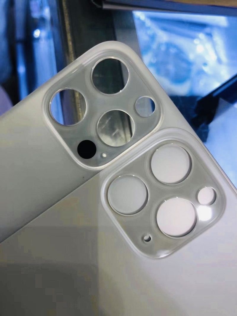 iPhone12Pro玻璃后壳照片确认后置三摄加LiDAR激光雷达