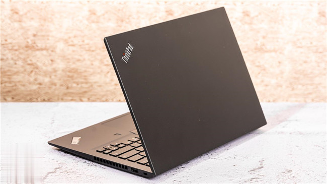 联想ThinkPad T14s商务轻薄型笔记本电脑评测(8)