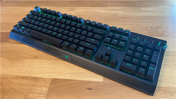 Razer BlackWidow V3 Pro无线机械游戏键盘评测