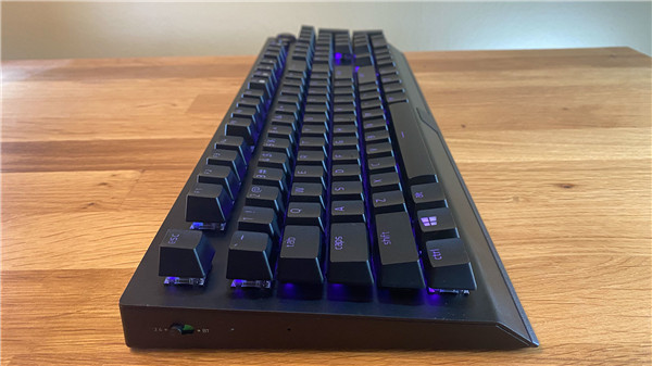 Razer BlackWidow V3 Pro无线机械游戏键盘评测(3)