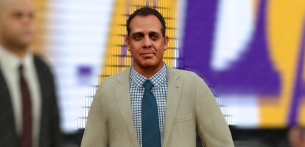 NBA2K21湖人主教练沃格尔身形MOD