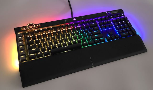 CORSAIR K100 RGB 电竞机械键盘 开箱