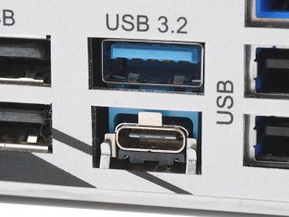 14 相 Dr.MOS、2.5Gb LAN ASRock B550 PG Velocita 主机板(18)