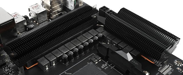 GIGABYTE B550 AORUS MASTER 主机板