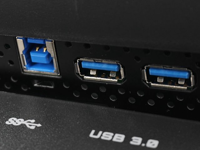 GIGABYTE G32QC 电竞 Mon