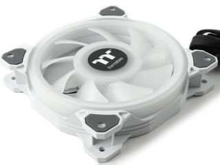 54 颗 LED、4 环灯效 Thermaltake Riing Quad 12 RGB 风扇(3)