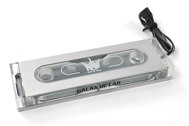 值得珍藏 !! 全球限量 50 套  Galax HOF OC Lab D4-4400 C19 16GB 记忆体(8)