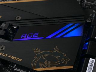 极致性能、16 相强悍供电 MSI MEG Z490 ACE 电竞主机板(30)