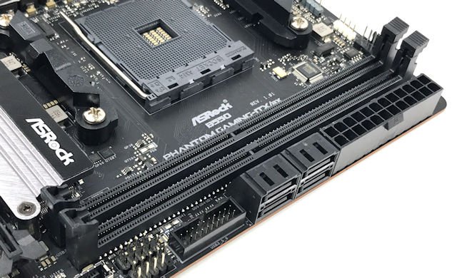 B550 Phantom Gaming-ITXax