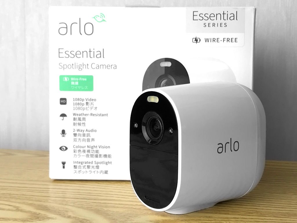 Arlo Essential