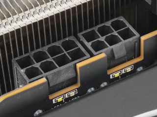 极致散热、11 + 3 相供电 ASUS ROG Strix RX 5600 XT O6G Gaming(6)