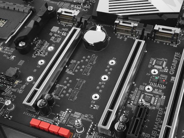 GIGABYTE X570 AORUS MASTER 电竞主机板(29)
