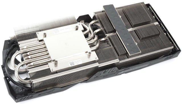 极致散热、11 + 3 相供电 ASUS ROG Strix RX 5600 XT O6G Gaming(13)