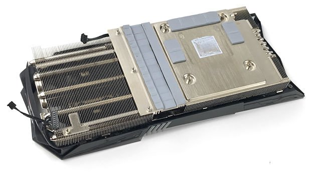 Vapor 散热技术、 LCD 状态显示 Colorful iGame GeForce RTX 2080 Super V(9)