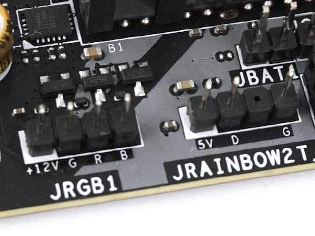 打造 AMD TRX40 工作站 MSI CREATOR TRX40 旗舰级主机板(39)