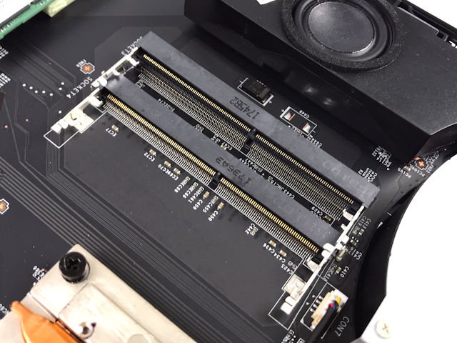 GT63 Titan 8RG