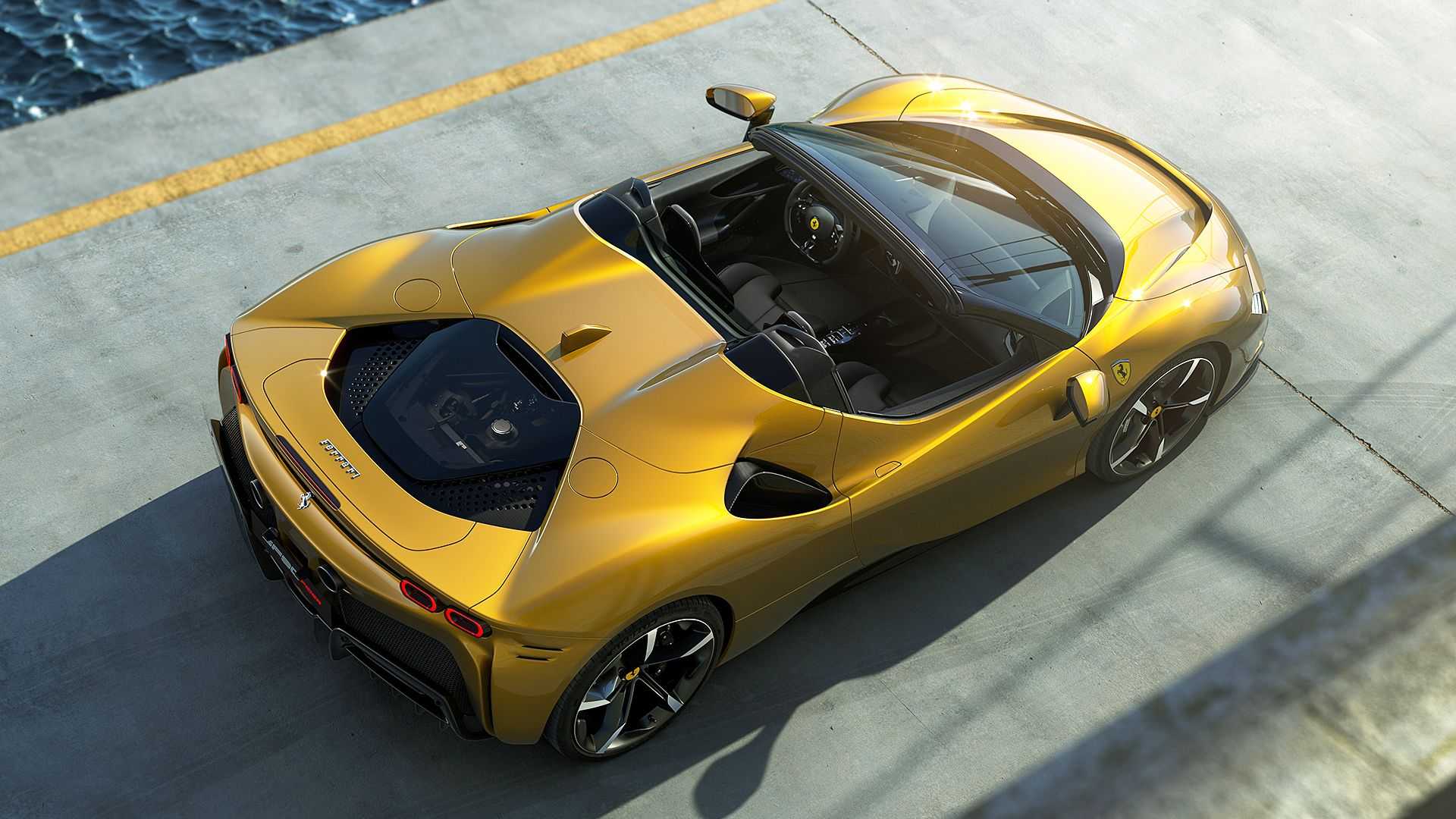 地上最强开篷超跑，法拉利 SF90 Spider 1000匹硬顶(2)