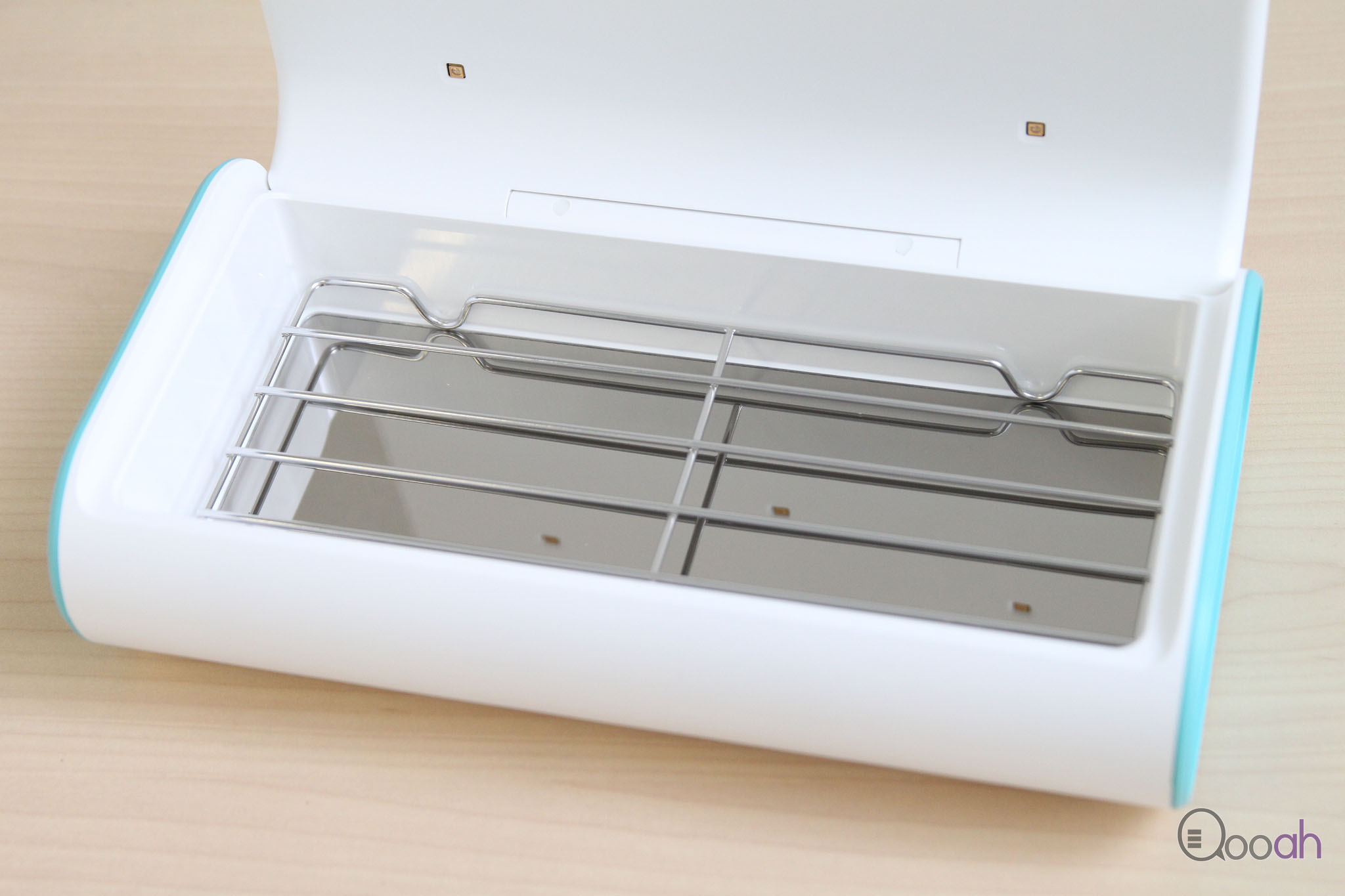 Momax Q.Power UV-C BOXX 无线充电,紫外光消毒盒开箱试用(3)
