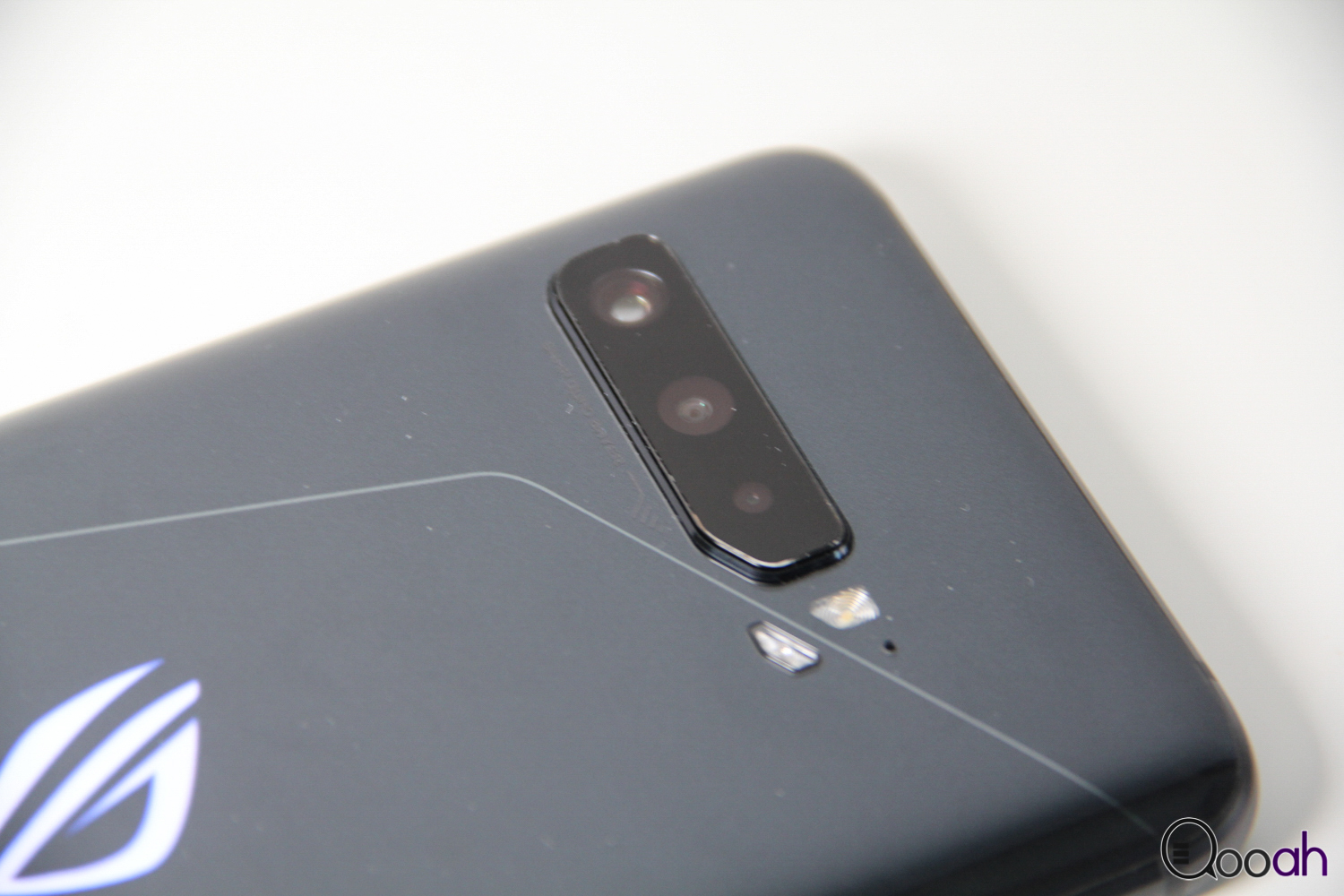 ASUS ROG Phone 3 Strix 开箱评测 : 有钱直上「纯种」更好(9)