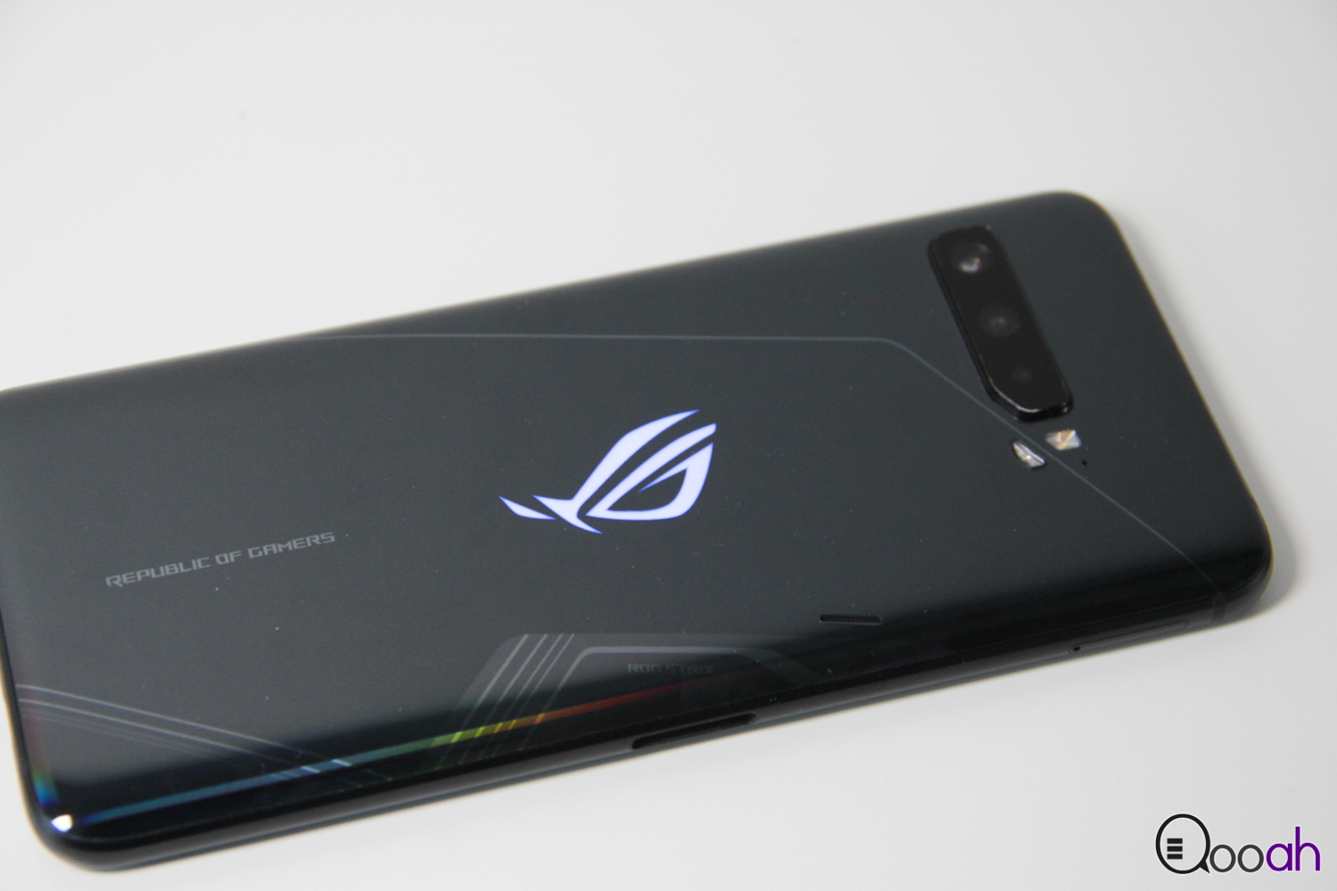 ASUS ROG Phone 3 Strix 开箱评测 : 有钱直上「纯种」更好(8)