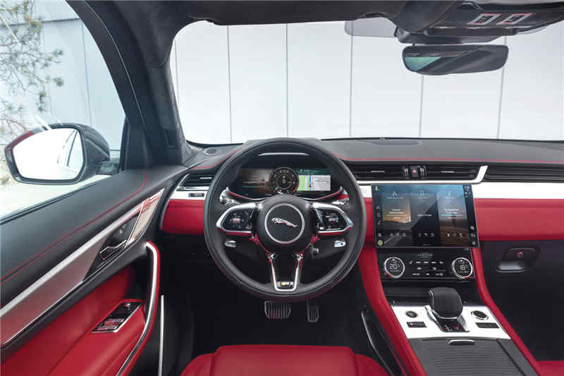 Jaguar 全新 2021款 F-Pace，变身混合动力豹(1)