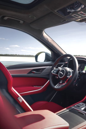 Jaguar 全新 2021款 F-Pace，变身混合动力豹(8)