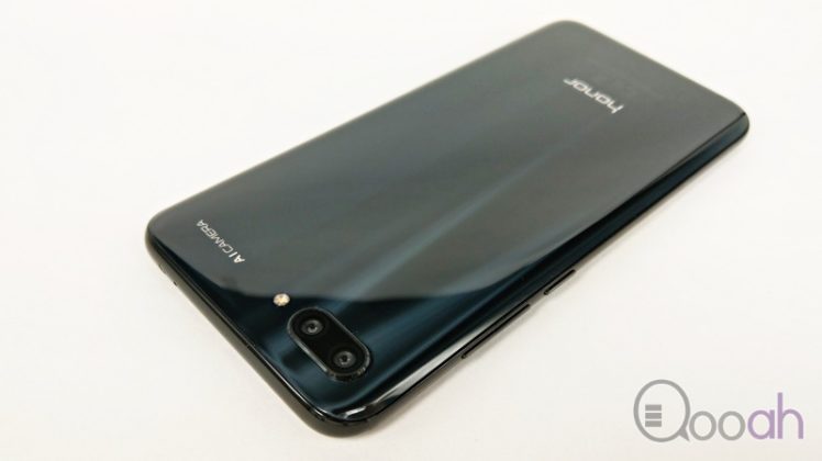 Honor 10 开箱评测：机身型仔，少有性价比高中阶机(13)