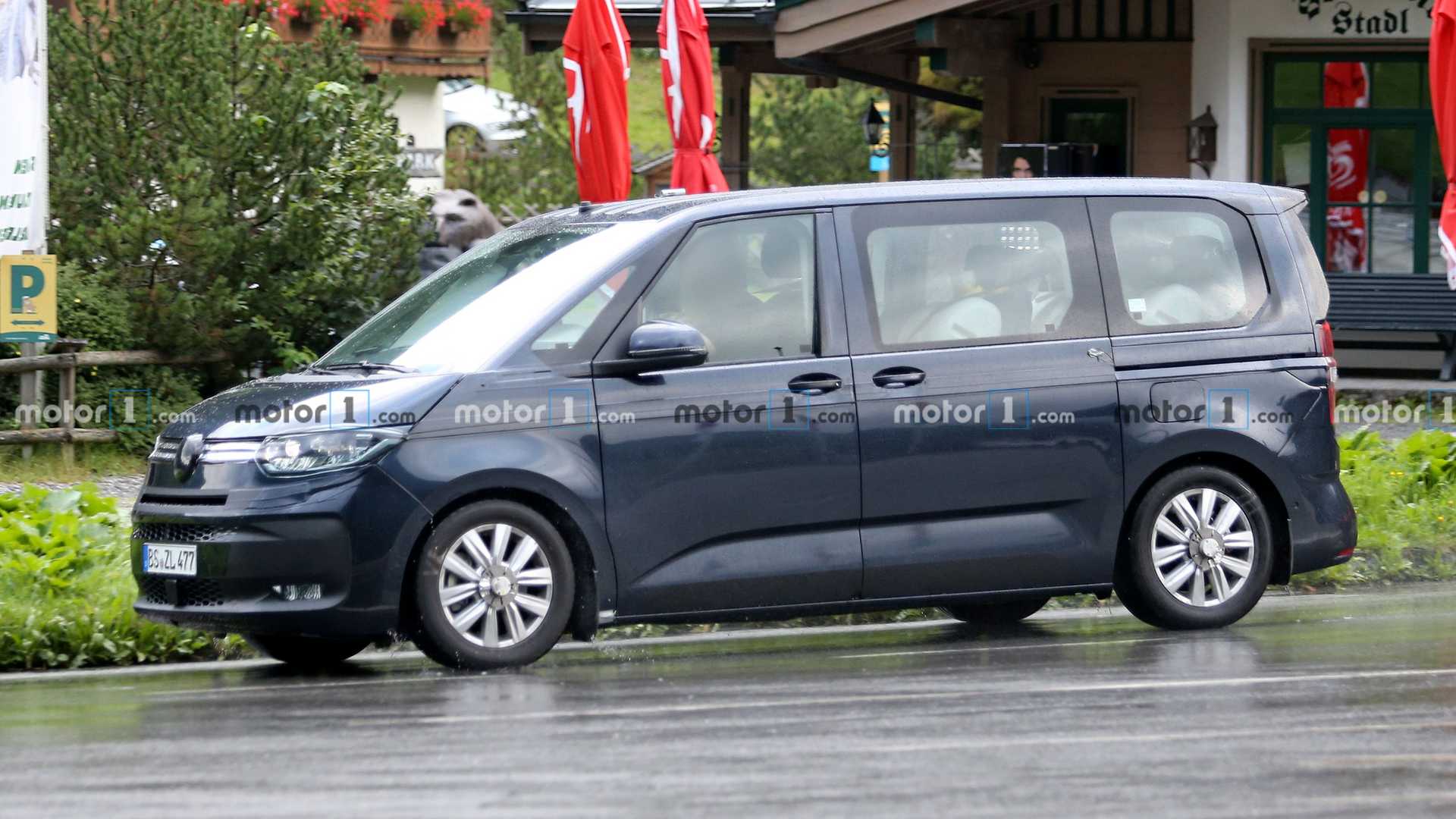 VW Transporter T7 路试照，MQB 双 A柱 设计(5)
