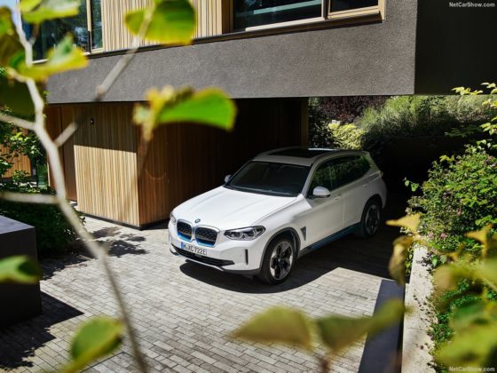 BMW 首部纯电 SUV iX3 发布，由中国生产再出口(8)