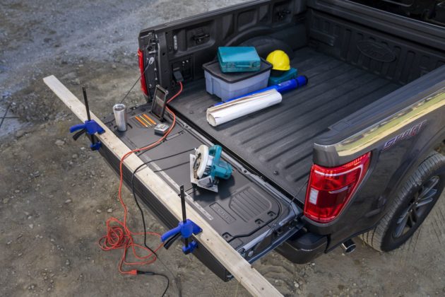 Ford 新黑科技农夫车 F-150，支援「解放双手」(22)