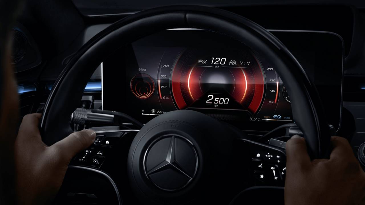 Mercedes-Benz 2021款 S-Class 将在车内加入大量感应元件辅助驾驶(1)