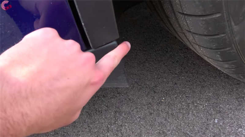 Tesla Model Y 性能满分但造工不堪(2)
