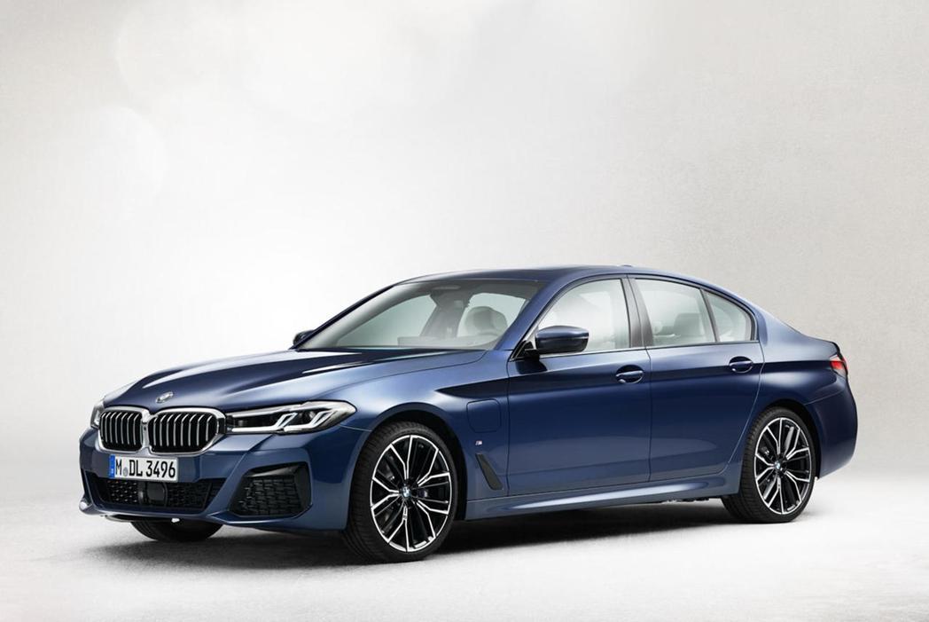 新 BMW 5系完整渲染图又流出(1)