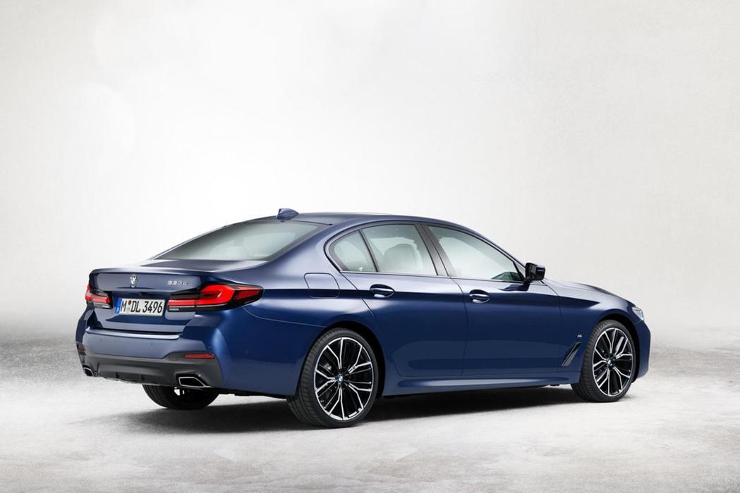 新 BMW 5系完整渲染图又流出(2)