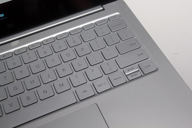 小米笔记本 Air 两款机外观细节知多点(与Macbook Air 比对)(3)
