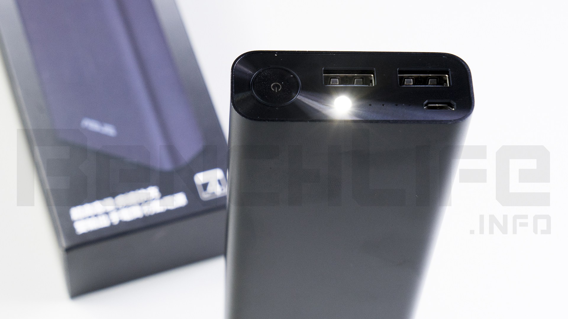 一手试 !!!　20100mAh 的电池巨兽 ZenPower Ultra 登场(3)