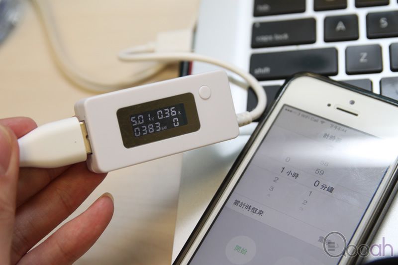 夏日必备：超轻便悭电 USB 随身小风扇，接上任何充电池就用得！(7)