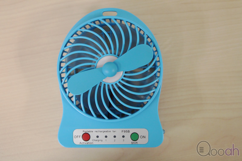 夏日必备：超轻便悭电 USB 随身小风扇，接上任何充电池就用得！(2)