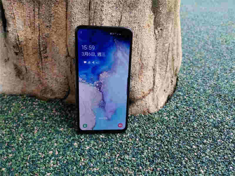 Samsung Galaxy S10e 评测：享顶级效能的细屏旗舰 - MobileMagazine(2)