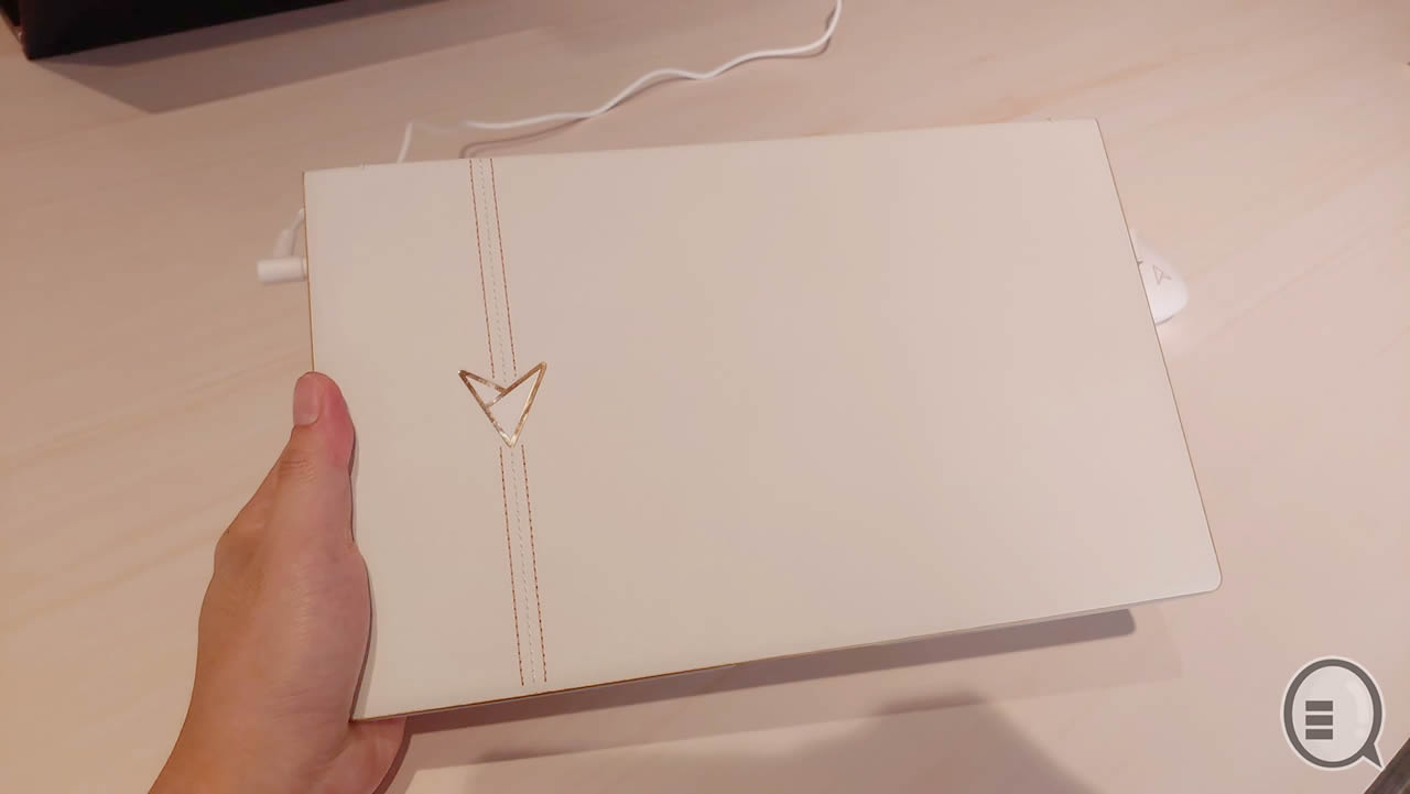珍珠白真皮超靓 ASUS 30 周年 ZenBook 特别版到港！(5)