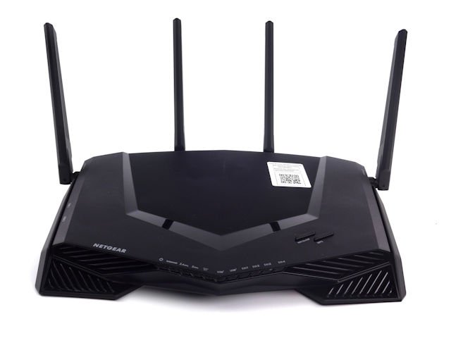 「电竞。狂牛」路由器 NETGEAR NIGHTHAWK PRO GAMING XR500