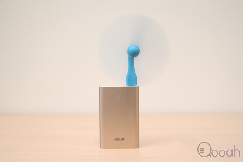 夏日必备：超轻便悭电 USB 随身小风扇，接上任何充电池就用得！