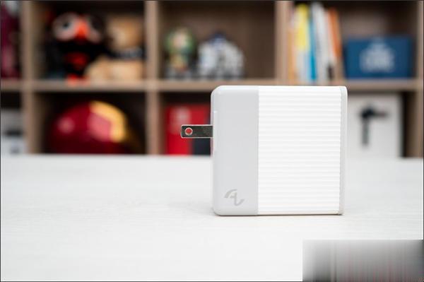 传 Apple 也将採用 GaN 技术，更小的原厂 USB-C 快充要来了？